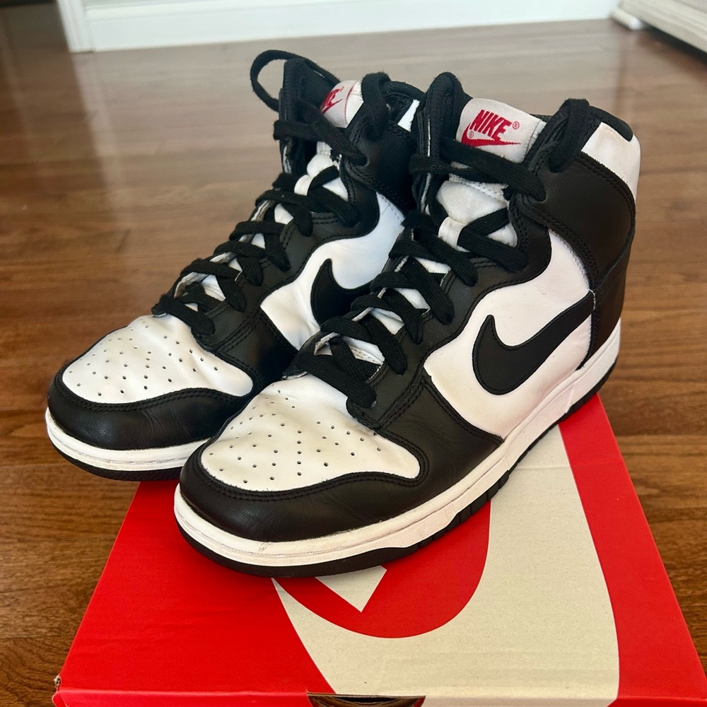Nike Dunk High 8.5 Women’s